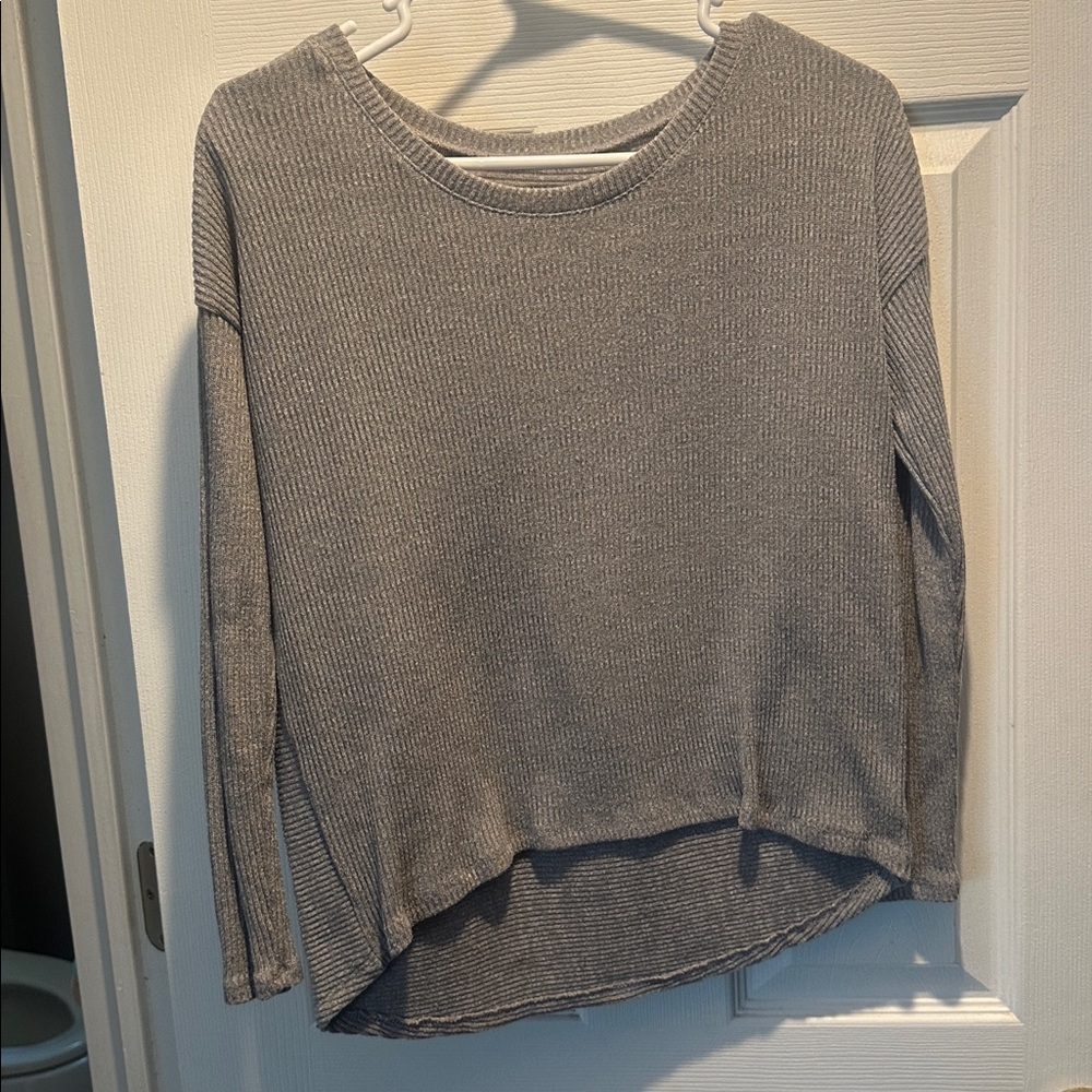 American Eagle Outfitters 🦅 gray 3/4 soft top S